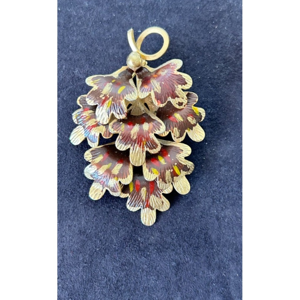 Vintag MCM Enamel Flower Brooch Pin Textured Gold Tone Autumn Fall Floral 2.25"
